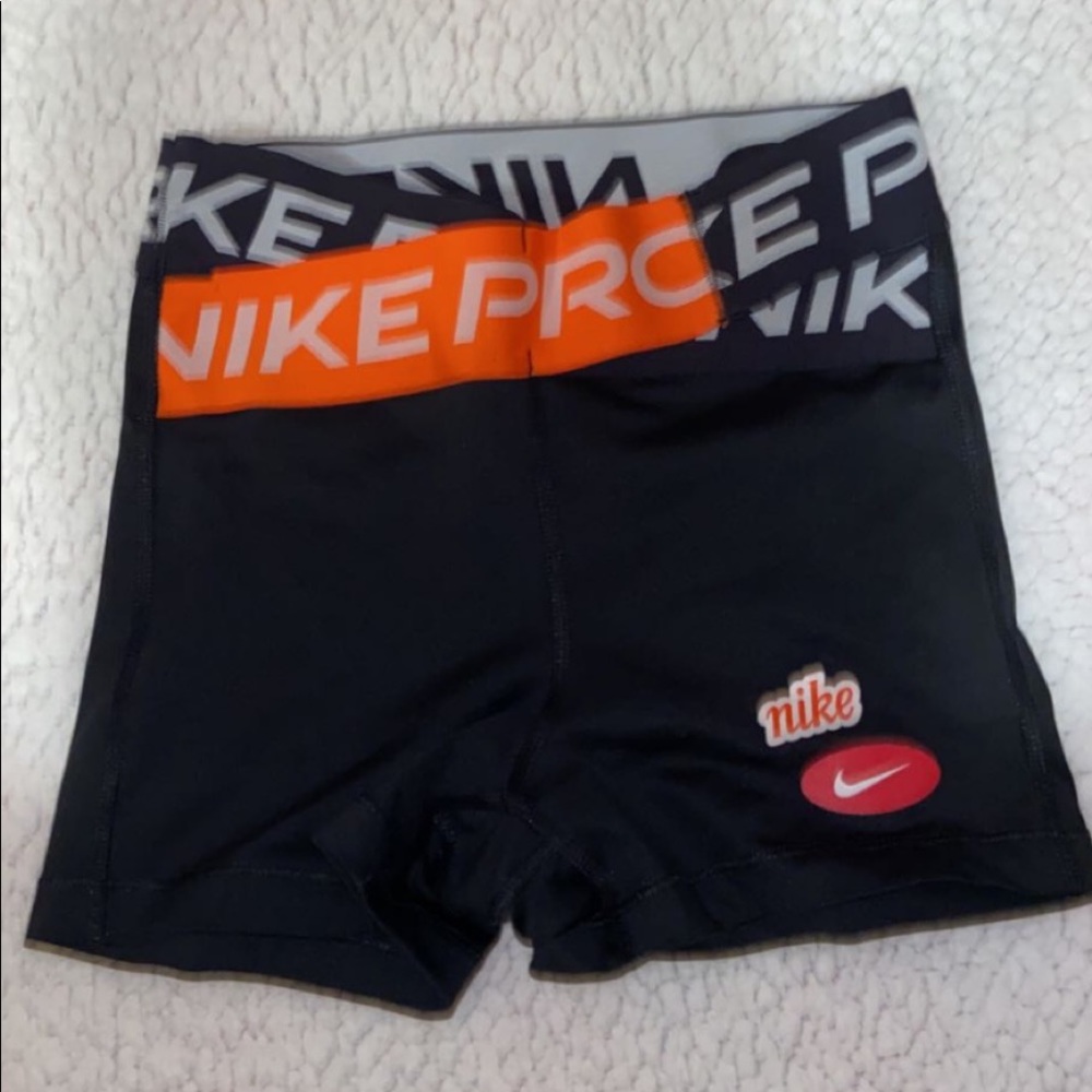 cross waist band nike pros